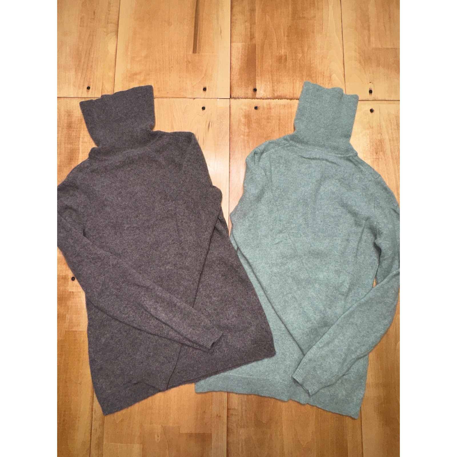 Charter Club 100% Cashmere Turtleneck Sweater Bundle Womens Xs Brown & Green 2pc